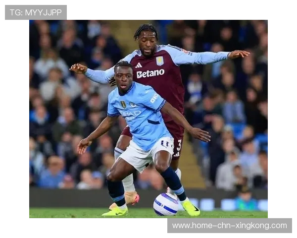 曼城强压对手禁区，多库抽射稍稍高过横梁