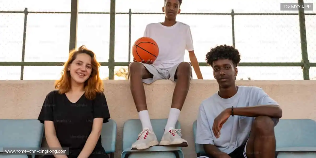 👕球迷专属,个性定制!每一件周边,都是热爱的勋章🎁